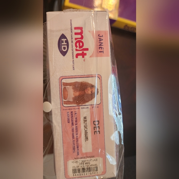 Synthetic Wig- Janet melt collection - Picture 2 of 2